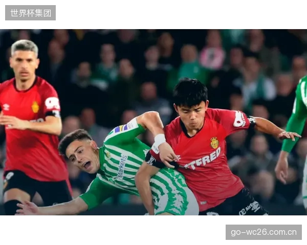马什要求中场执行高强度反抢，尤斯塔基奥的覆盖能力是战术成败关键。