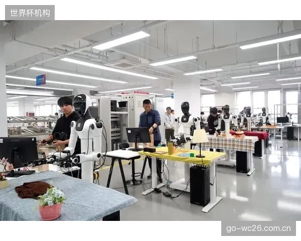 国家乒乓球队利用发球机器人采集并复现主要对手的回球数据,进行高仿真对抗训练 国家乒乓球队利用发球机器人采集并复现主要对手的回球数据,进行高仿真对抗训练